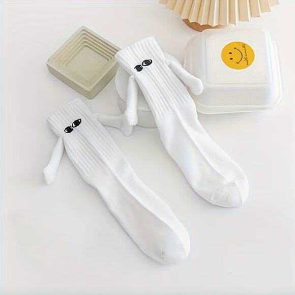 2 Pairs Magnetic Holding Hands Socks Funny Gift Unisex White NEW - Picture 2 of 3